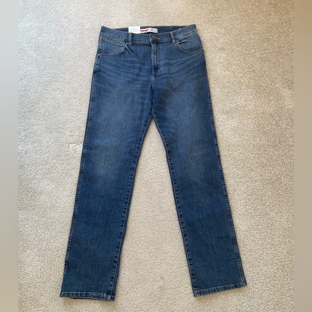 Wrangler Men’s Slim Straight Jeans
